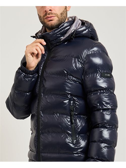  YES ZEE | J823-B4000710